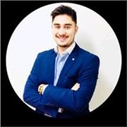 Psicólogo clínico enfocado a ayudar lo más posible a las personas que lo necesiten! Es mi vocación y pasión ser psicólogo. Haré clases a quien lo necesite. Público objetivo desde los 14 años a los 70 años.